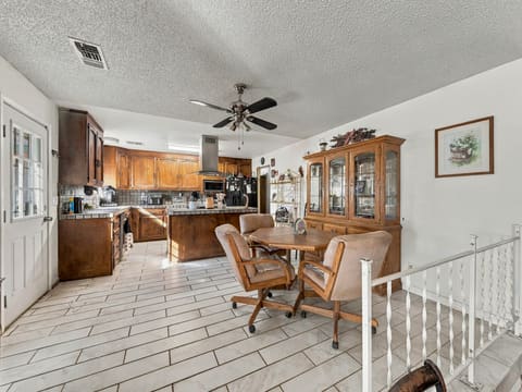 Photograph 7 of 20105 Freeman Way