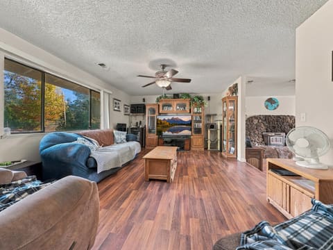Photograph 4 of 20105 Freeman Way