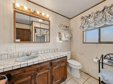 Photograph 17 of 20105 Freeman Way